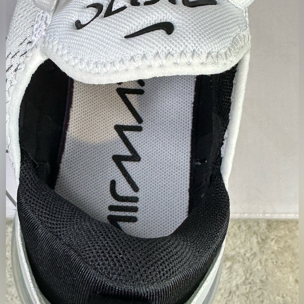 Nike Air Max 270 - Picture 8 of 13